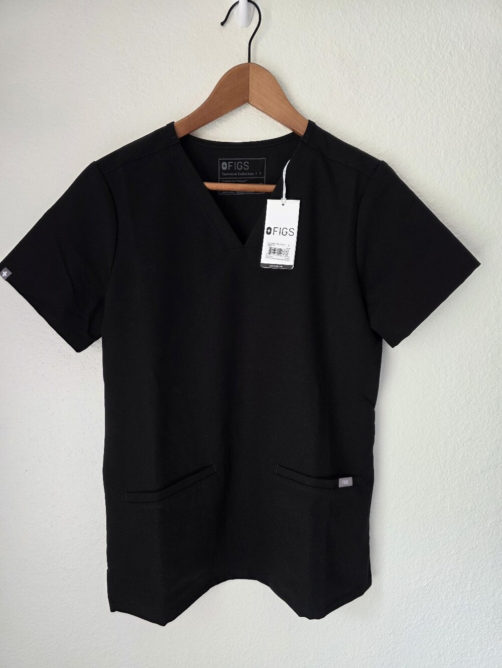 Figs Casma Three Pocket Scrub Top, NWT